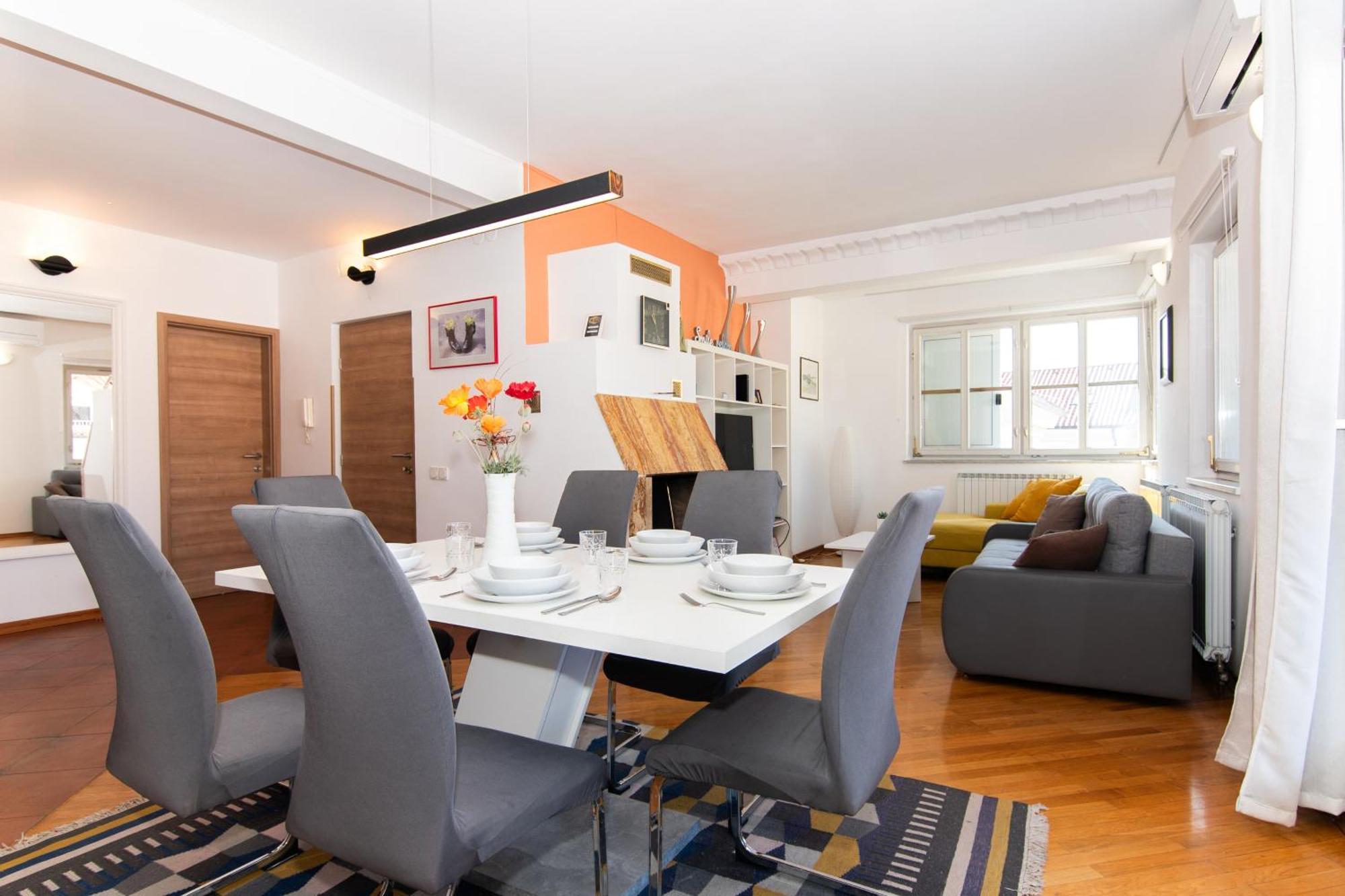 Apartment Portadomo Penthouse By Locap Group